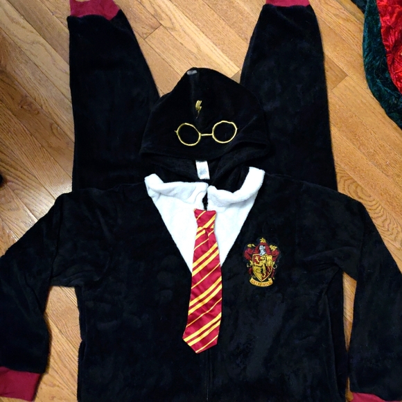 Warner Bros. Other - Harry Potter PJ Onesie